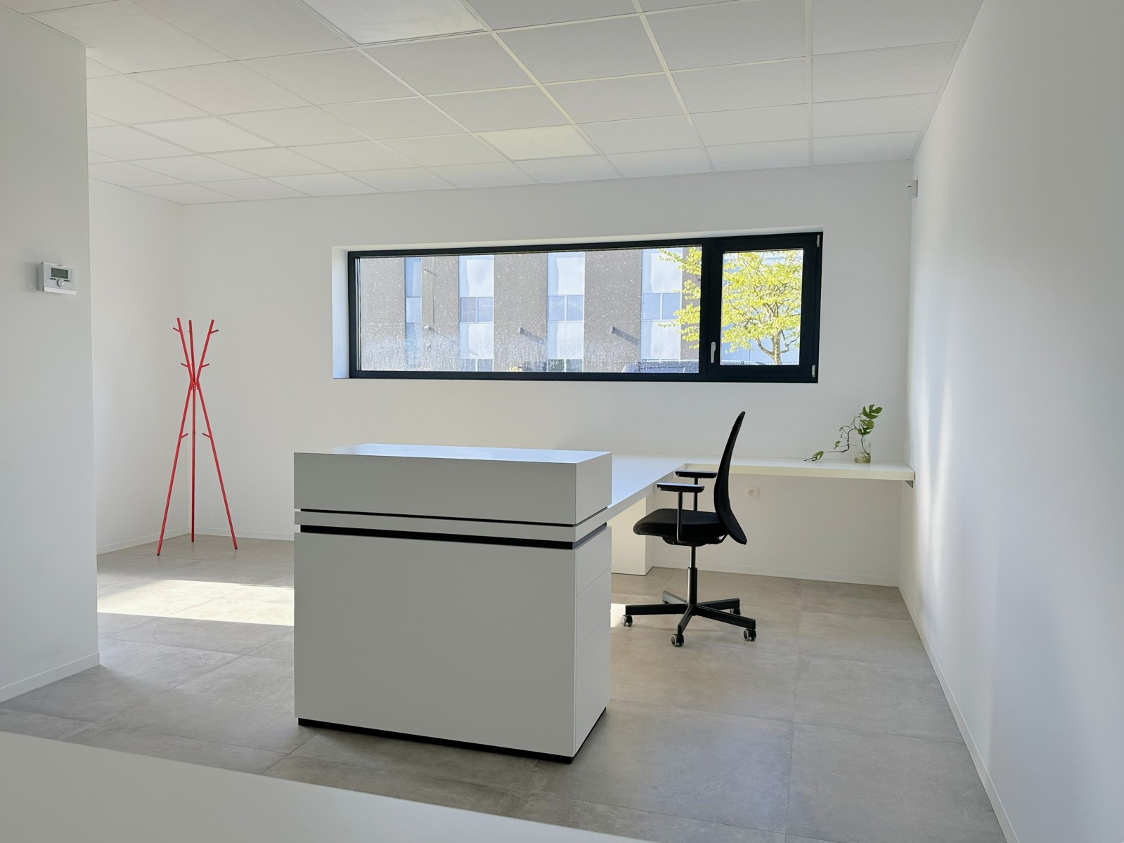 Te huur – Instapklare kantoorruimte op toplocatie in Brecht  - foto 3