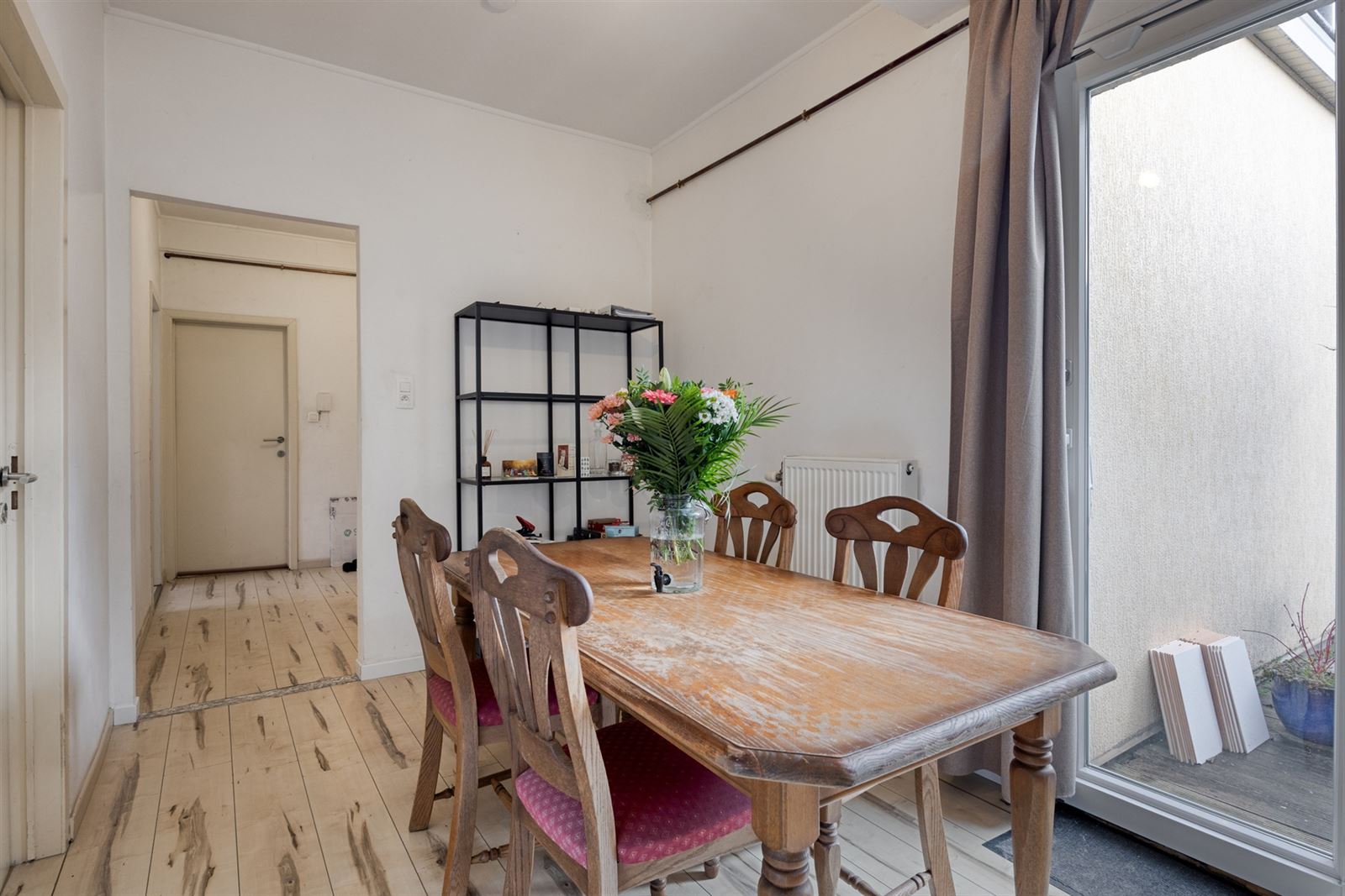 Op te frissen 2slpk appt op strategische ligging  - foto 5