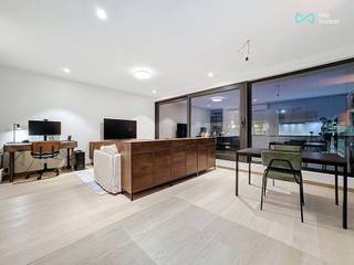 MAIL : demis.hardiquest@weinvest.be / TEL : 0493 83 73 13We Invest heeft het genoegen u exclusief dit prachtige appartement met één slaapkamer aan te...