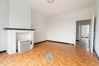Dit appartement is gelegen in Wondelgem (Gent), op wandel- en fietsafstand van winkels, scholen, openbaar vervoer en een vlotte verbinding...