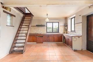 Te koop: ééngezinswoning in het centrum van Zaventem, op een goede locatie met alle voorzieningen vlakbij.Deze woning uit 1957 biedt een solide basis...