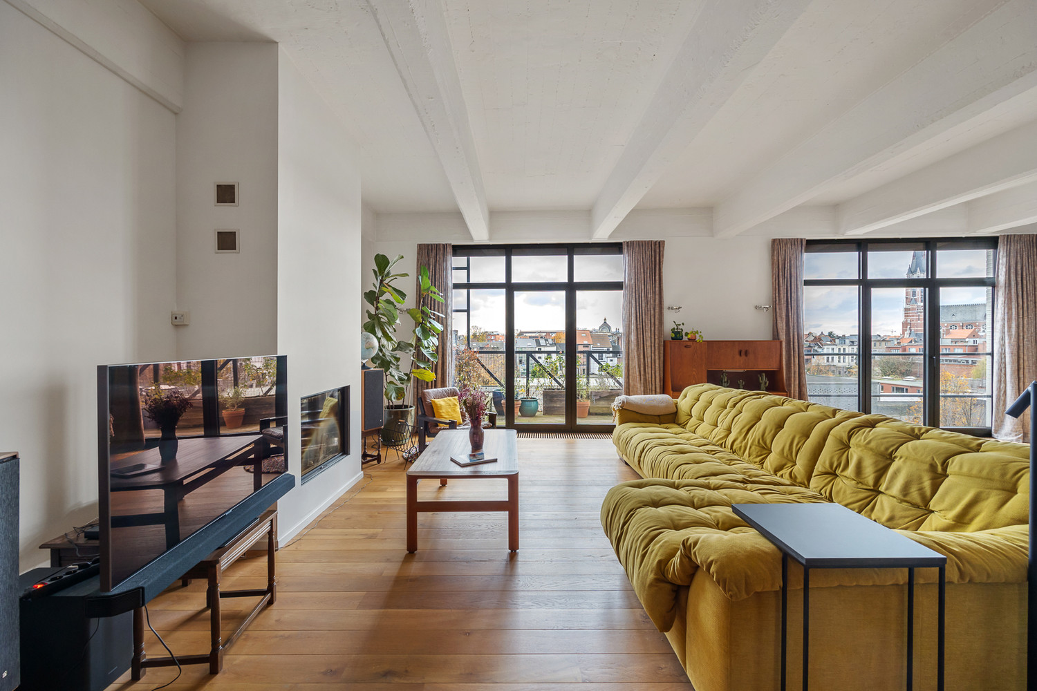 Uitzonderlijke loft 200m² + aangelegde daktuin, terras en 2 optionele garages in rustig, groen woonerf op de grens Borgerhout/Antwerpen - foto 2