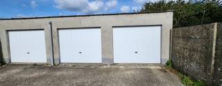 Mooi box in gesloten gebied..lengte 5m80<br />Breed 3m hoogte 2m20 met electreciteit