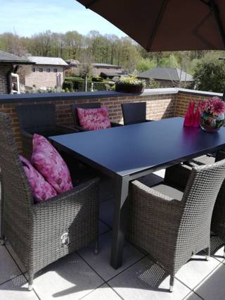 Ruime duplex met 3 slaapkamers, terras en autostaanplaatsen in MunsterbilzenDeze ruime en instapklare duplex is gelegen in het rustige Munsterbilzen,...