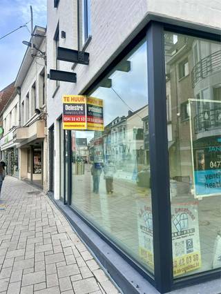 Commercial for rent in Ninove