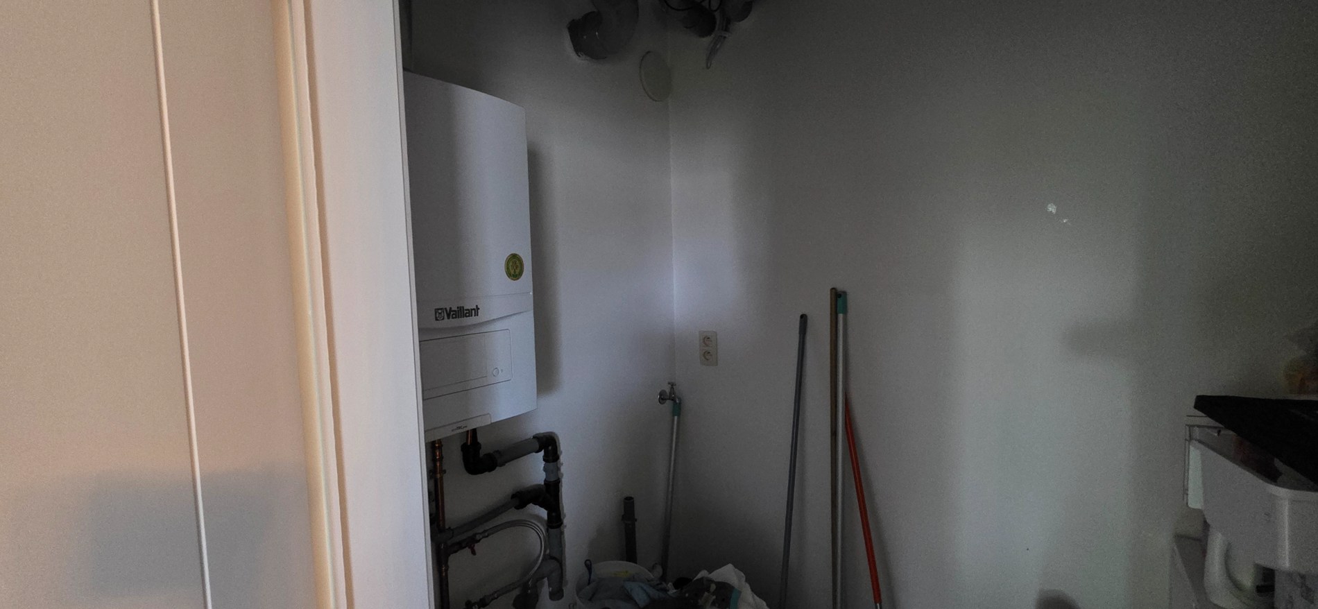 Ruim, 3 slaapkamer appartement te huur - foto 4