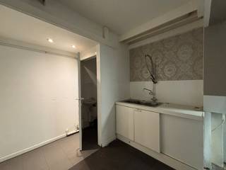 Commerciële winkelruimte te huur in hartje Hasselt – Galerij De Ware VriendenIdeaal gelegen winkelruimte te huur op een toplocatie in het...