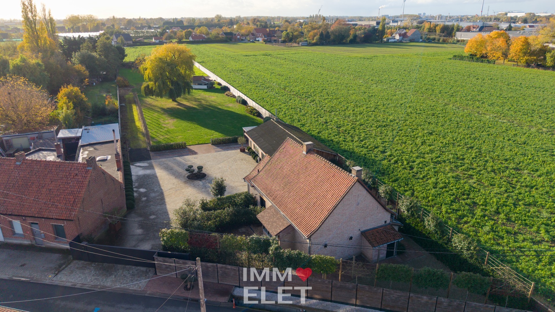 WATERHOEK WAREGEM - LANDELIJKE WONING OP 4.620 M² - foto 2