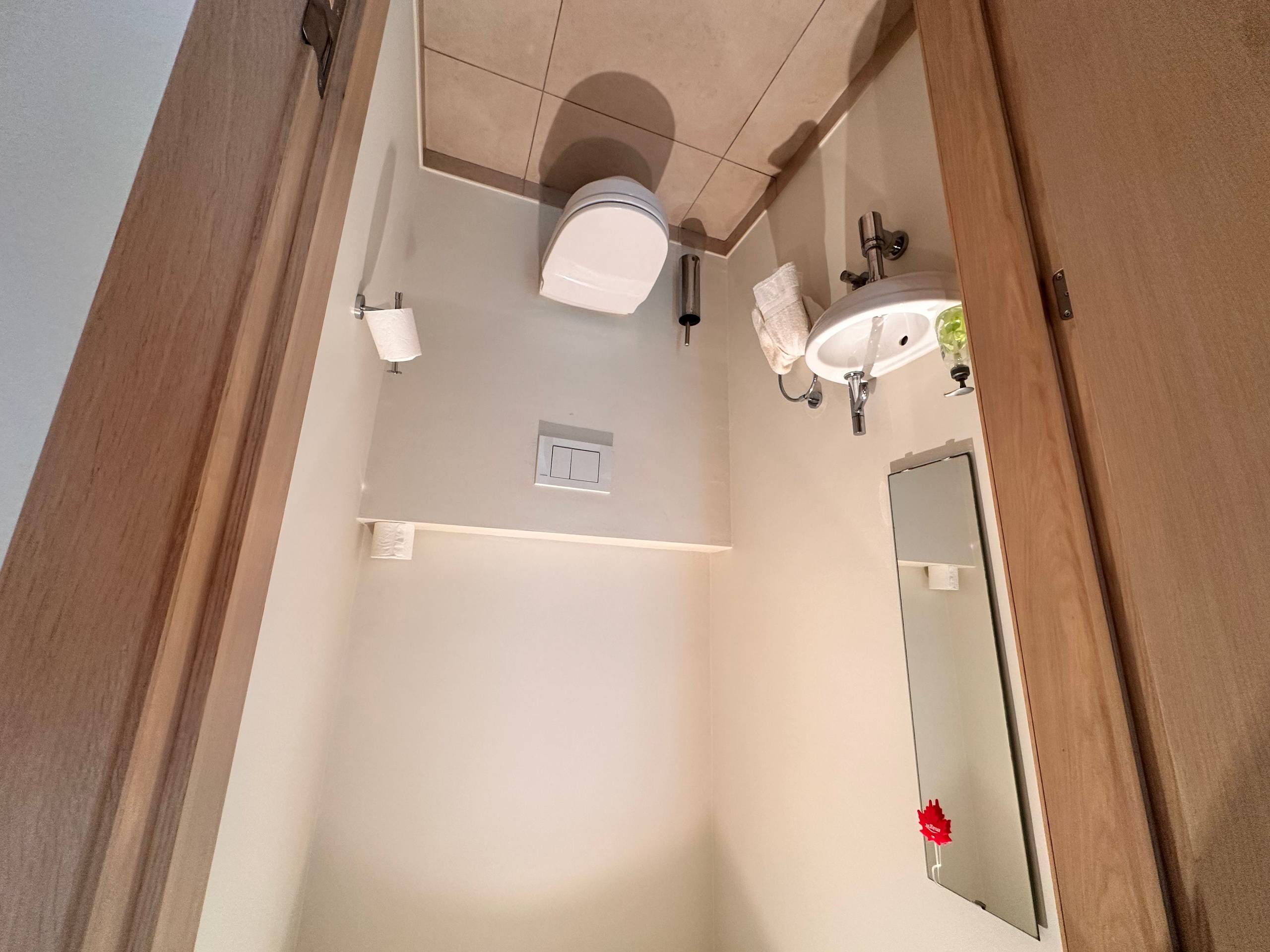 Gelijkvloers instapklaar appartement met 2 slaapkamers op centrale ligging - foto 5