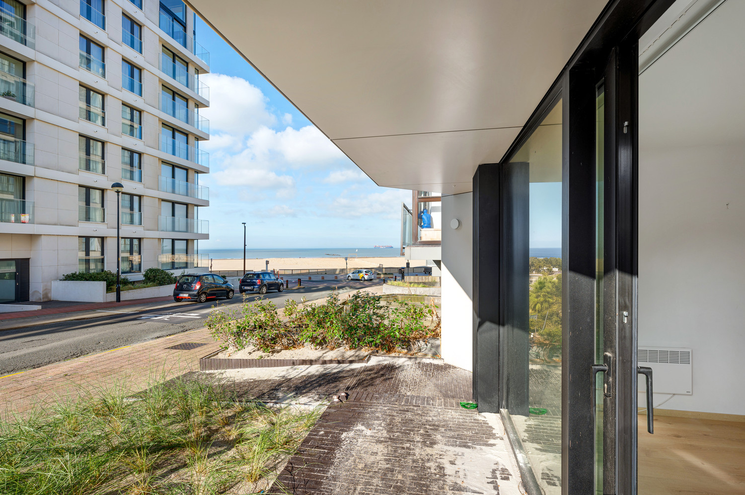 Goed gelegen 2 slaapkamerappartement met zijdelings zeezicht - photo 2