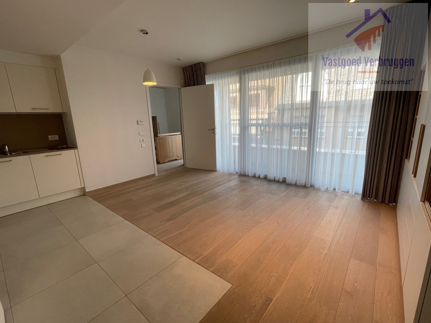 Moderne assistentieflat op toplocatie in centrum Aalst - foto 4