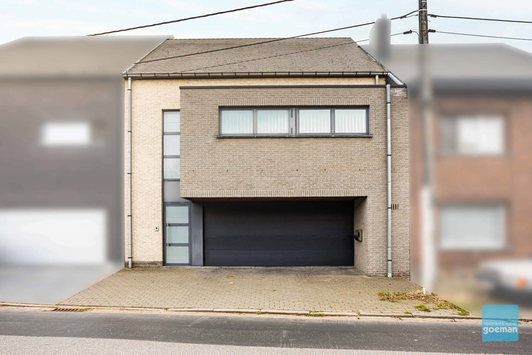 Instapklare woning met 3 slpks, grote tuin en garage. - foto 1