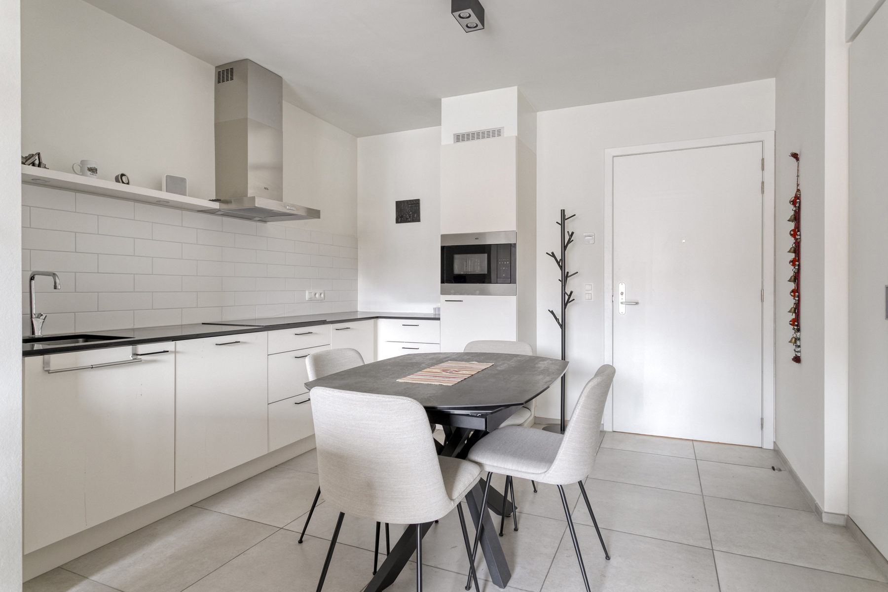 Centraal gelegen assistentieflat met 2 slaapkamers! - foto 5