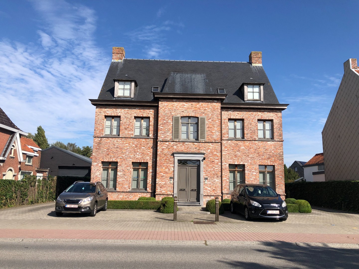 Stijlvol duplex appartement met 3 slaapkamers en groot terras - foto 2
