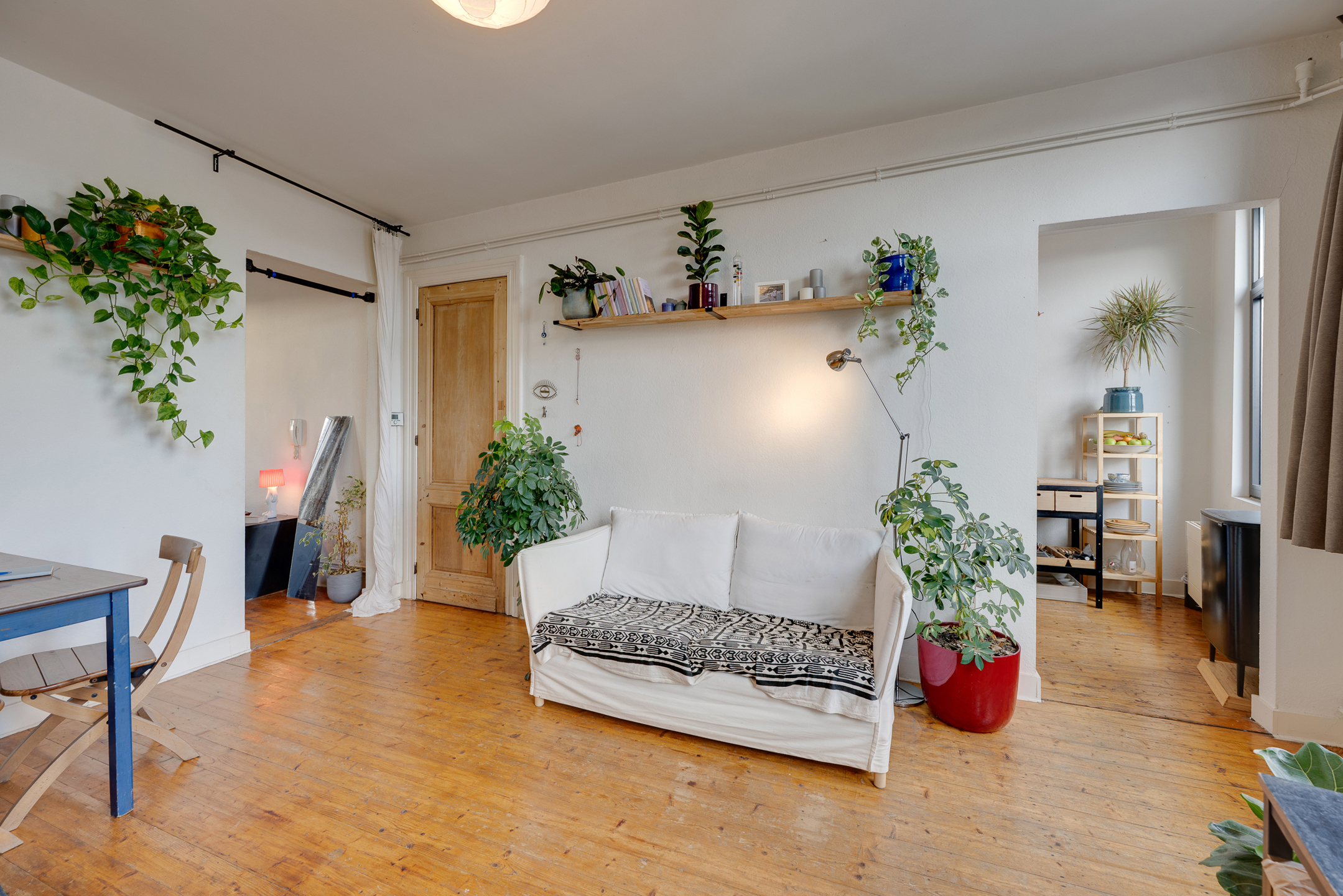 Een appartement met ziel, licht en onverwachte ruimte - foto 3