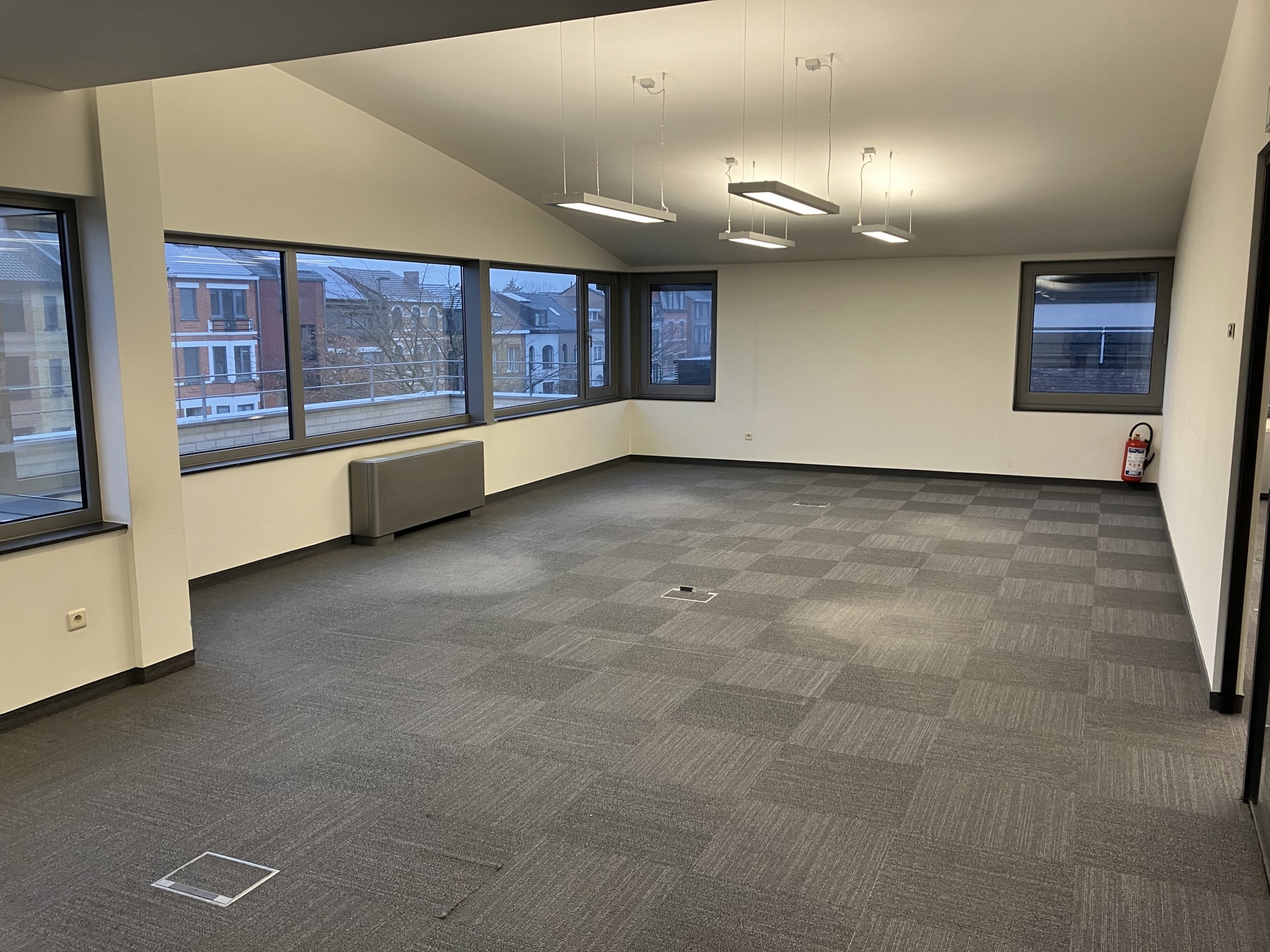 Commercial à louer à Hasselt - photo 2