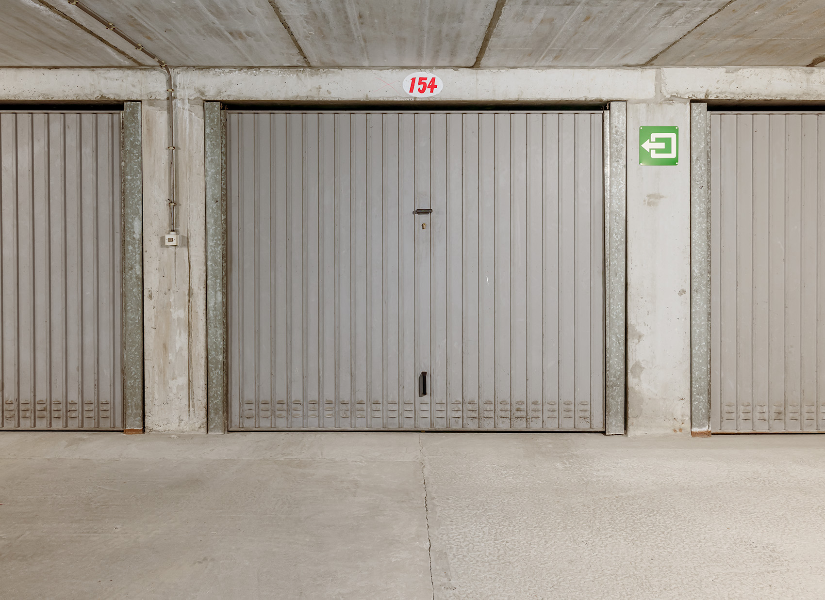 Centraal gelegen garage te koop in Nieuwpoort-Bad! - foto 3