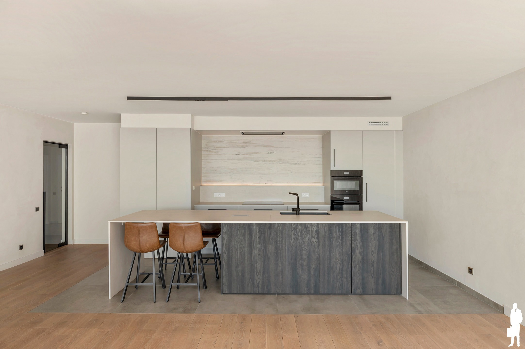 Volledig gerenoveerd en instapklaar appartement van 121 m² + 26 m² terras - foto 4