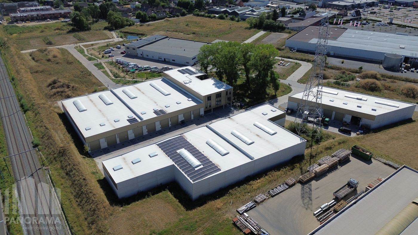 NIEUWBOUW LOODS VAN 1.155 M² MET KANTOOR VAN 315 M² TE KOOP - foto 5