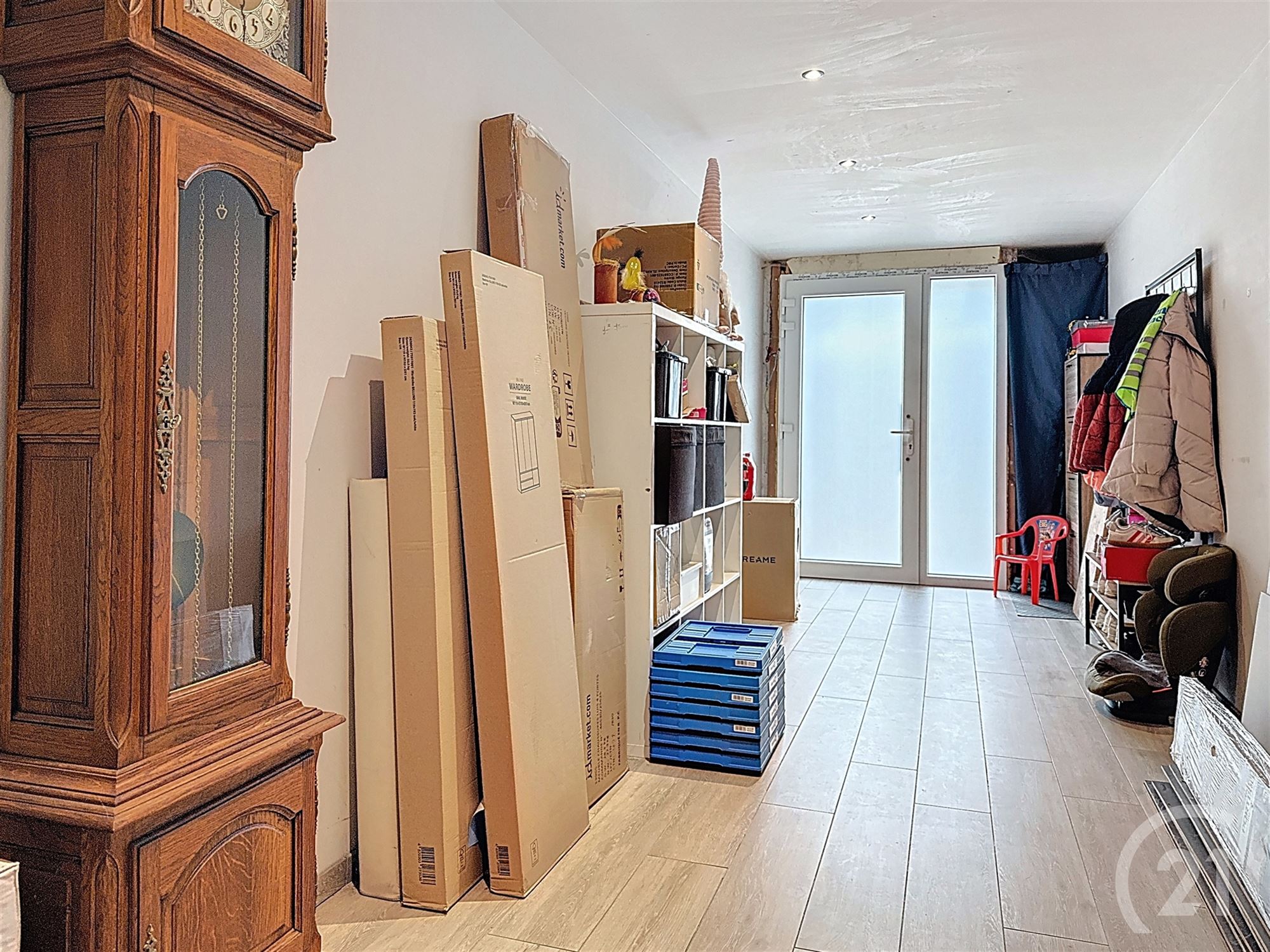 Ruime gezinswoning met 5 slaapkamers in centrum - foto 5