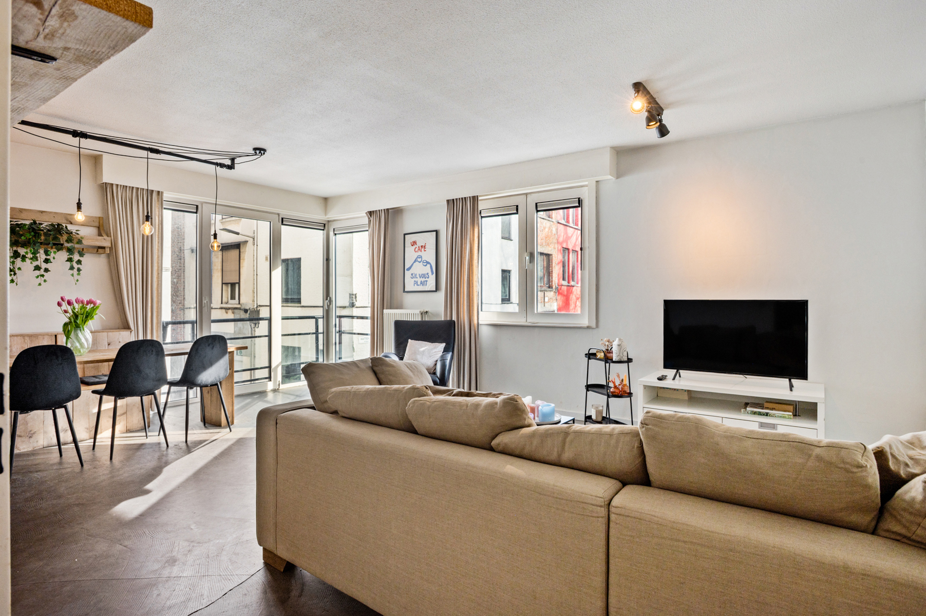 Apartment for sale in Antwerp with 3 bedrooms - photo 2