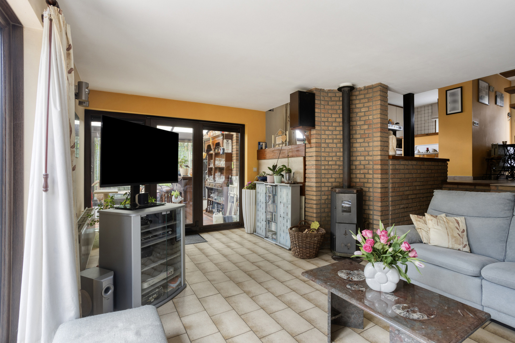 Charmante villa gelegen in een aangename buurt in Dilbeek. - foto 5