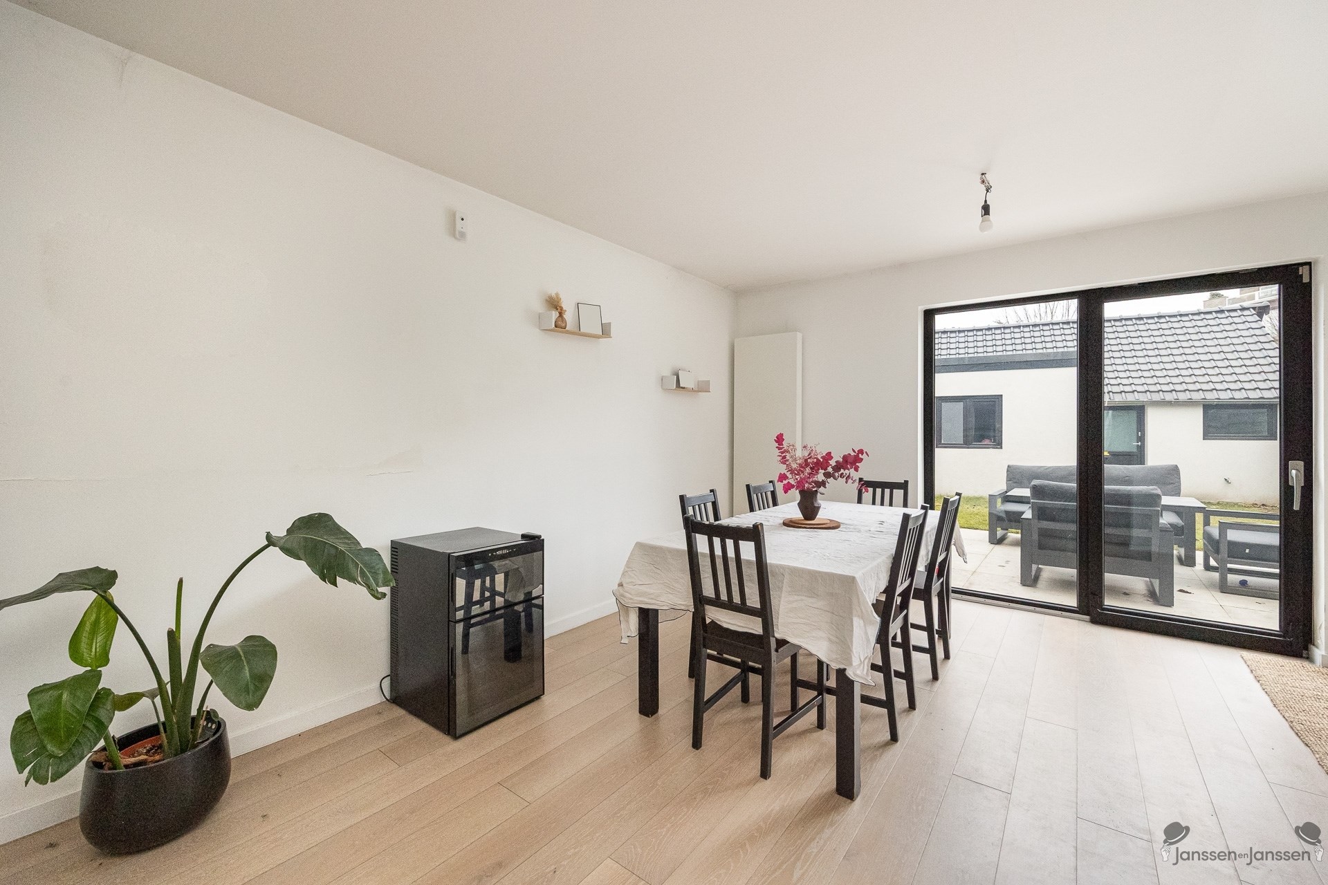 Mooi gerenoveerde woning met EPC B in hartje van Hove - foto 4