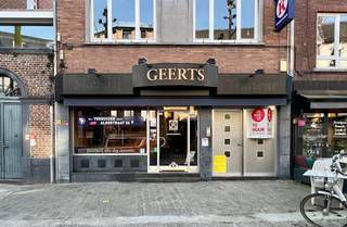 Op een absolute topligging in het centrum van Hasselt bevindt zich dit commercieel handelspand van ca. 142 m², gelegen op de gekende Zuivelmarkt –...