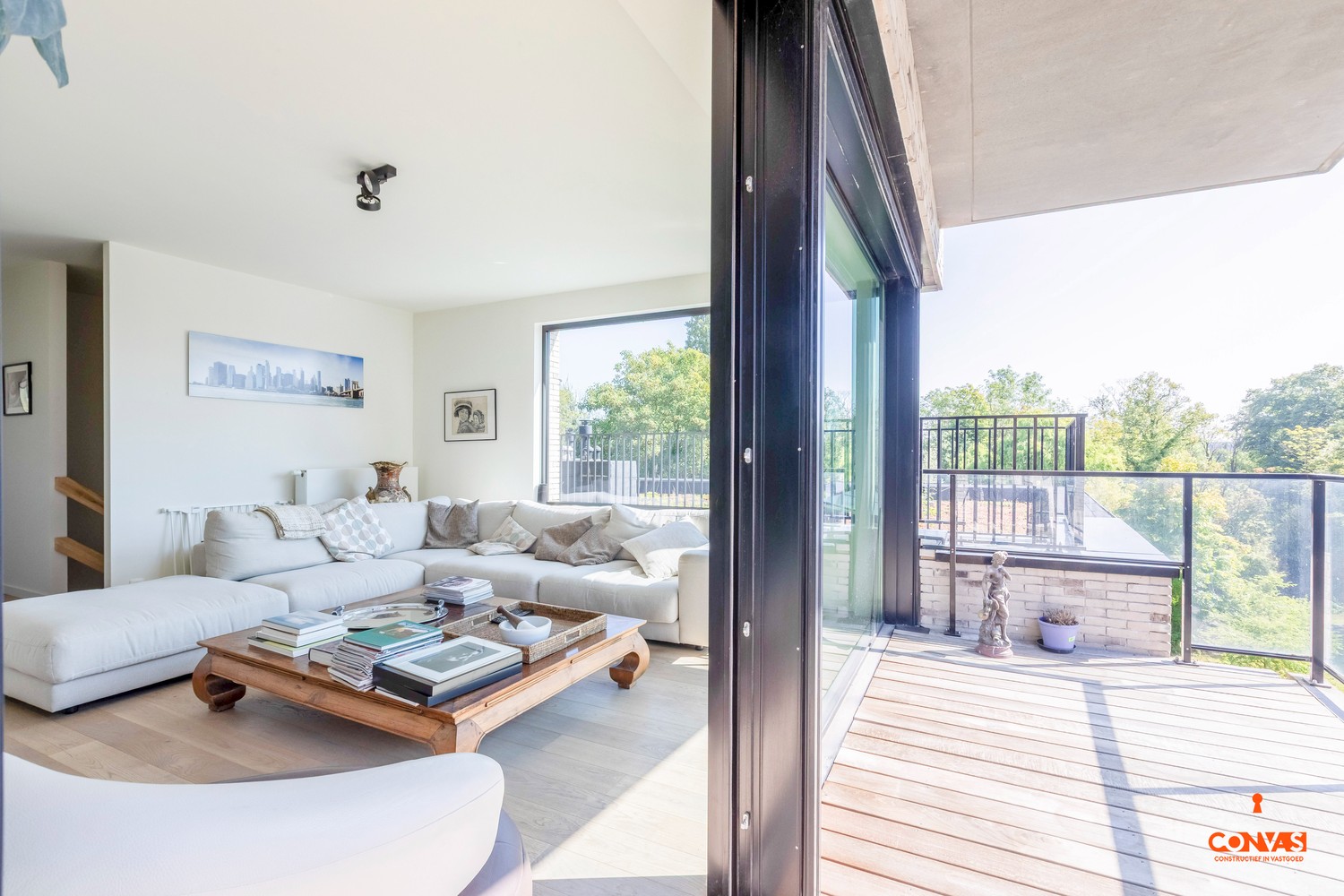 Ruim duplex appartement met twee slaapkamers en drie terrassen - foto 3