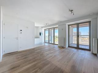 Ervaar het beste van Antwerpen in dit energiezuinig appartement aan de Léon Stynenstraat. Gelegen in het bruisende Nieuw Zuid, geniet je hier van...