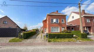 Ruime woning met 3 slaapkamers en aparte praktijkruimte te GoeferdingeOp een rustige ligging in Goeferdinge, op slechts een boogscheut van het...