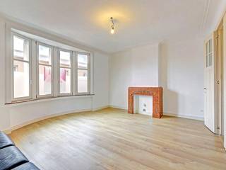 Dit volledig gerenoveerde 1-slaapkamerappartement ligt in het hart van Tervuren, op wandelafstand van winkels, scholen, openbaar vervoer en het...