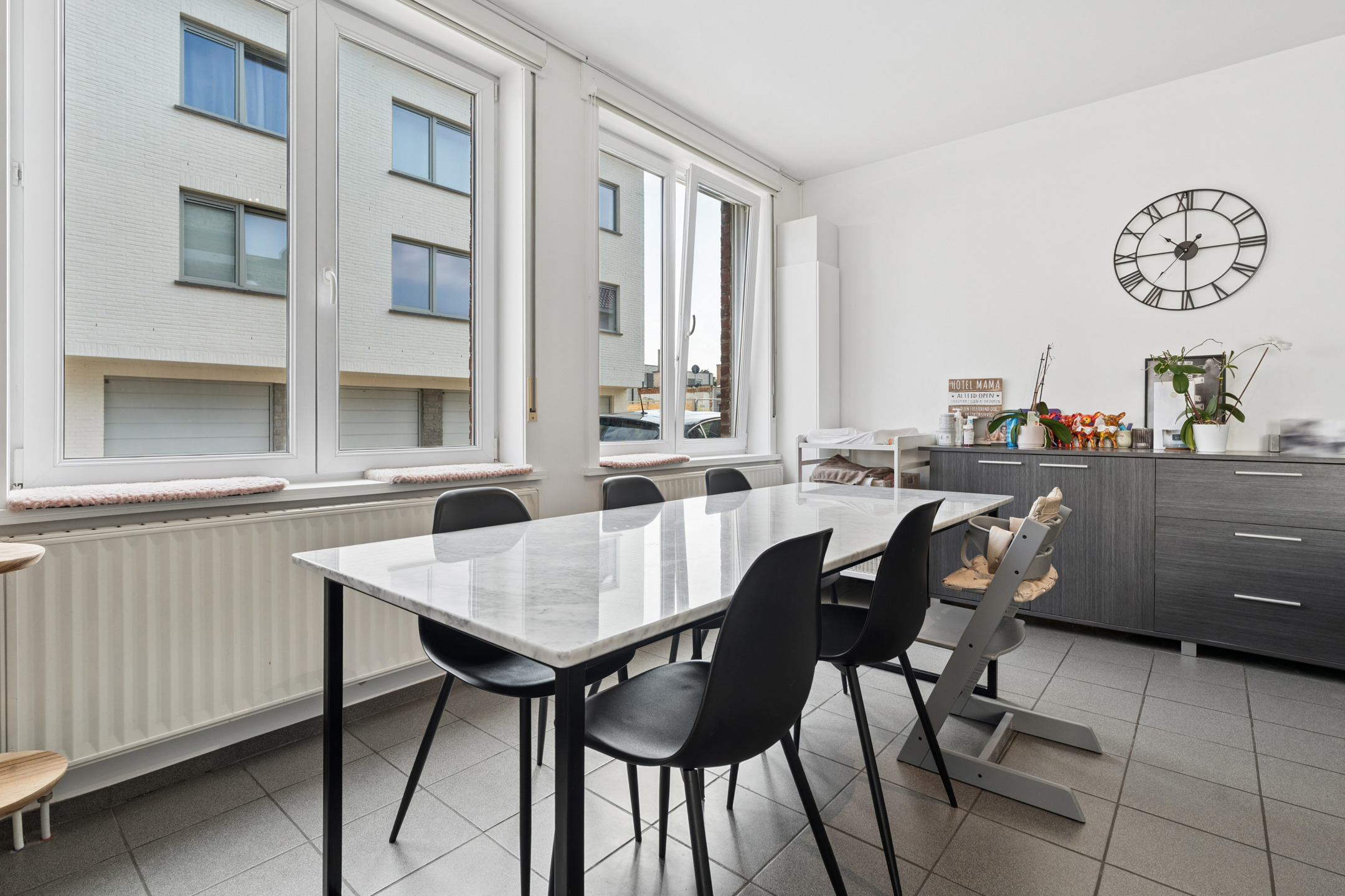 Gezinswoning met 4 slaapkamers en aanpalend magazijn - foto 5