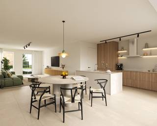 Zoek jij een energiezuinige nieuwbouwwoning op een ideale locatie? Bekijk dan even deze fraaie halfopen bebouwing in hedendaags landelijke stijl. De woning maakt deel uit van ons nieuwste bouwproject in Eernegem. In een kindvriendelijke en groene wijk, dicht bij alle voorzieningen.<br /><br />Het is een zeer energiezuinige woning, uitgerust met geothermische warmtepomp, vloerverwarming, ventilatie met warmterecuperatie en zonnepanelen.<br /><br />Deze ruime gezinswoning heeft een optimale indeling met o.m. een lichtrijke leefruimte, ingerichte eilandkeuken en badkamer, zuid gerichte tuin met gezellig terras, 4 slaapkamers, veel berging én een garage. <br /><br />Danneels werkt jouw nieuwe woning sleutel-op-de-deur voor je af, incl. terras, oprit en tuinomheining. Voor een vaste prijs en tegen een afgesproken einddatum.<br /><br />Jij kiest de keuken- en badkamerinrichting, vloer- en wandtegels bij onze partners. Onze klantenbegeleider staat voor je klaar met advies op maat.