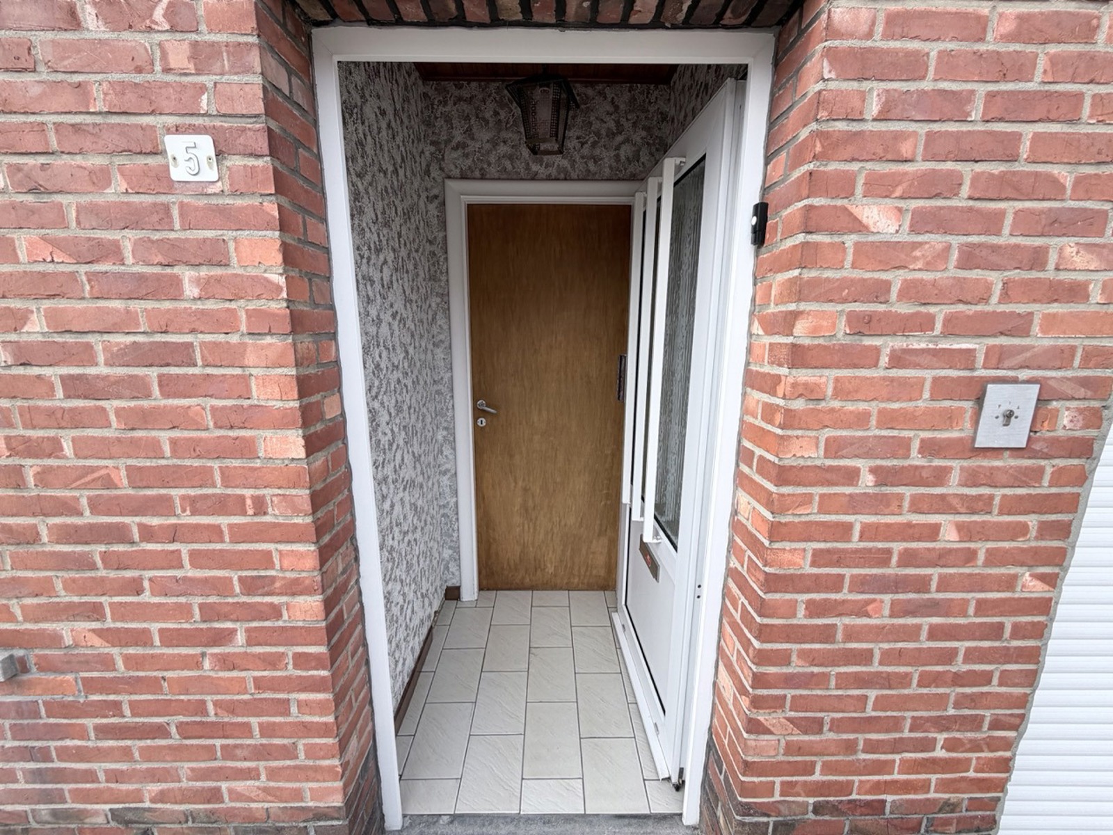 Huis te koop in Beerse met 3 slaapkamers - foto 2