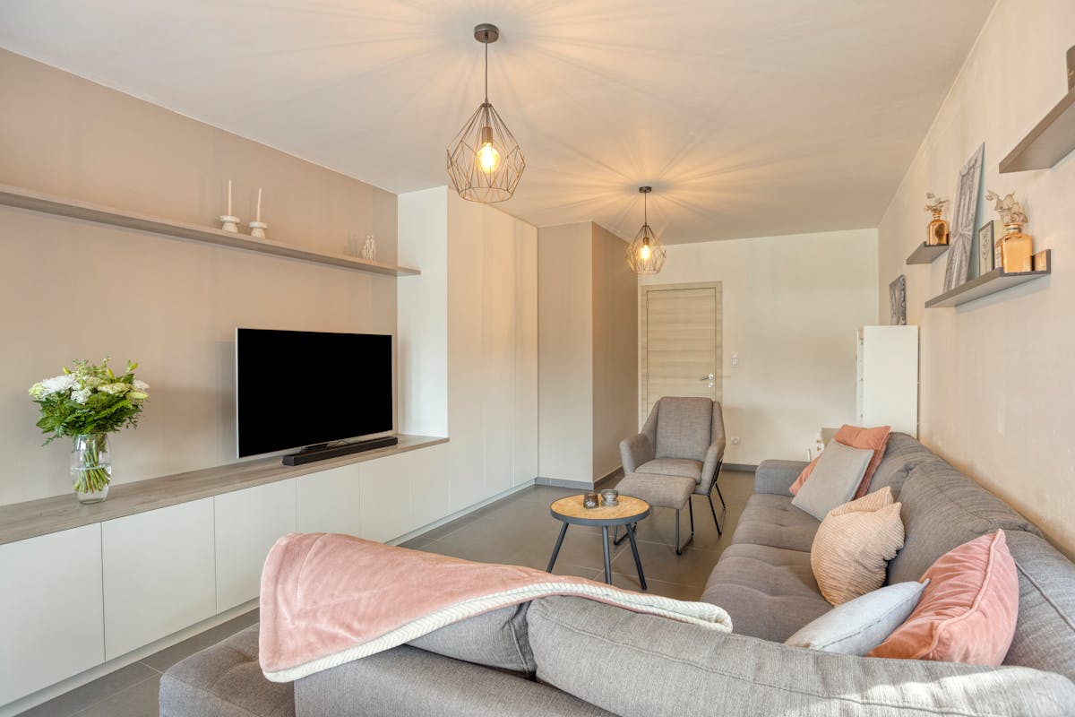 Halfopen huis te koop in Ieper met 3 kamers, garage en tuin - foto 5