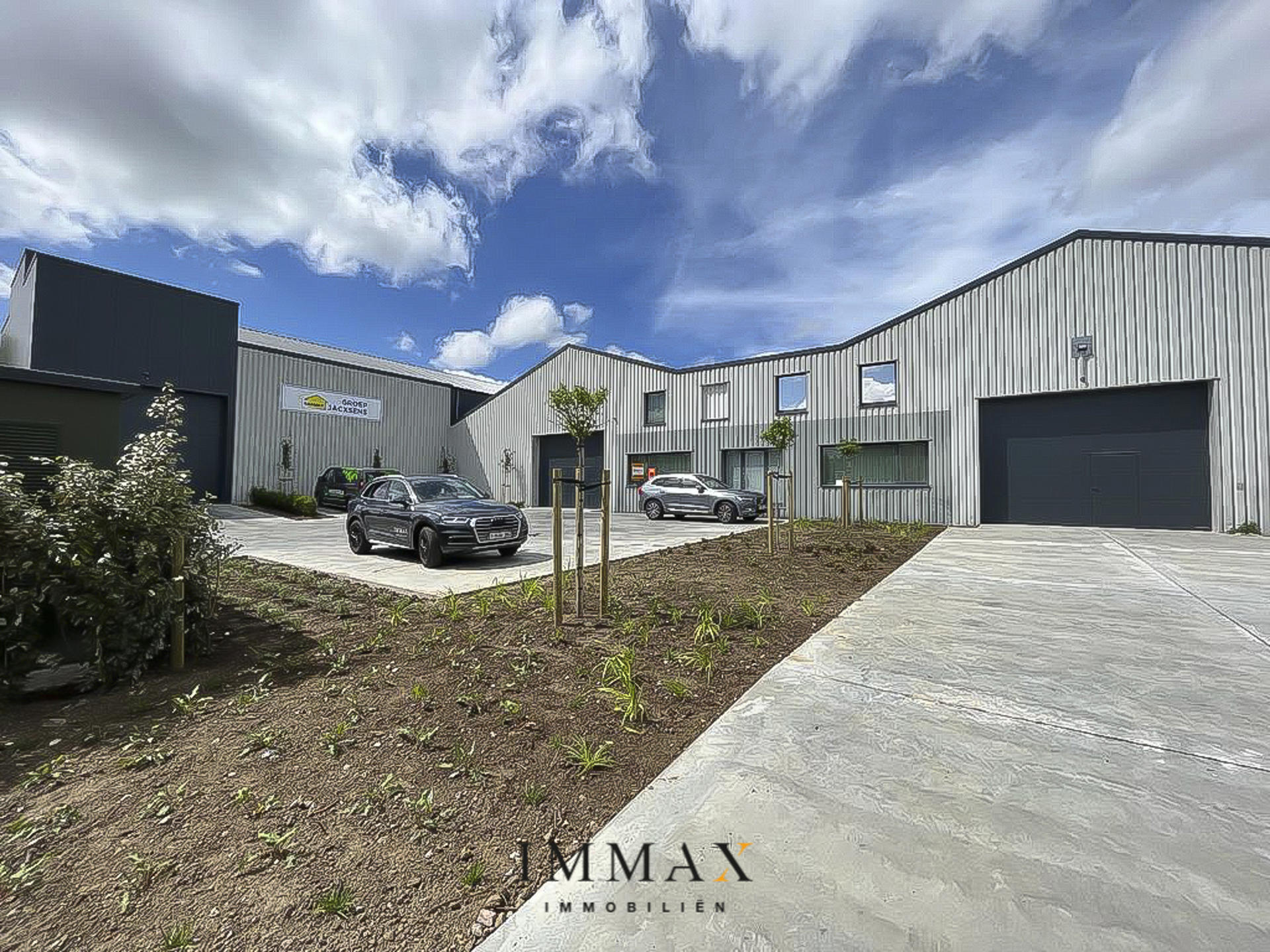 Ruime loods in Torhout op een steenworp van de E403! - foto 5