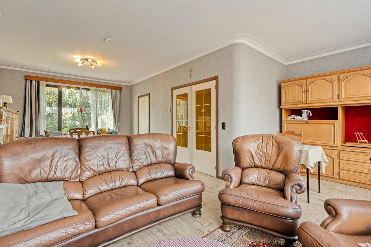 Huis te koop in Merksem met tuin en garage - foto 4