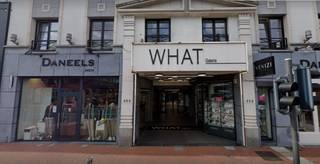 Commercieel pand, gelegen in de gekende Galerie What( zie plan UNITS E+ F).De oppervlakte bedraagt 306 m².De maandelijkse huurprijs bedraagt 3.500...