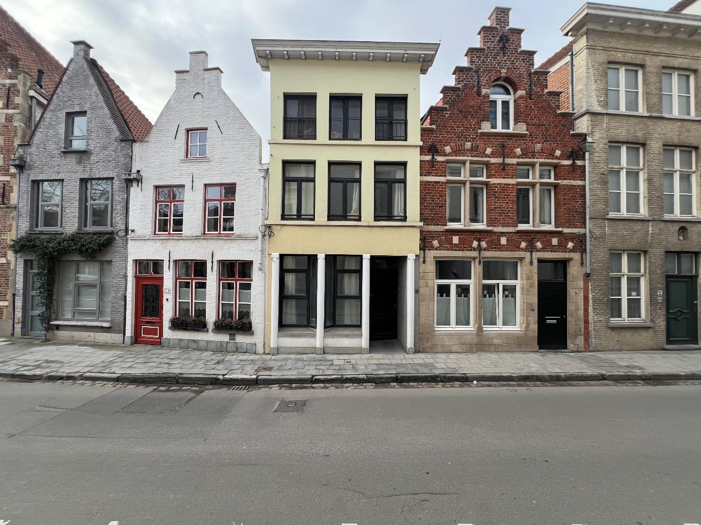 Opbrengsteigendom bestaande uit 3 appartementen - foto 1