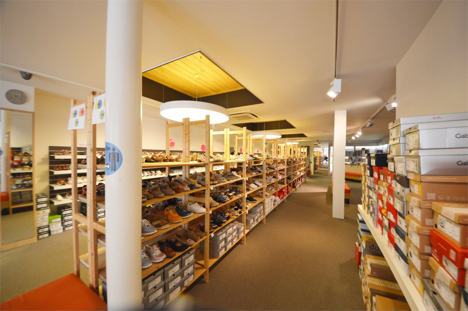 MODERN COMMERCIEEL GEBOUW LANGE ZOUTSTRAAT NAAST NOBEL - foto 5