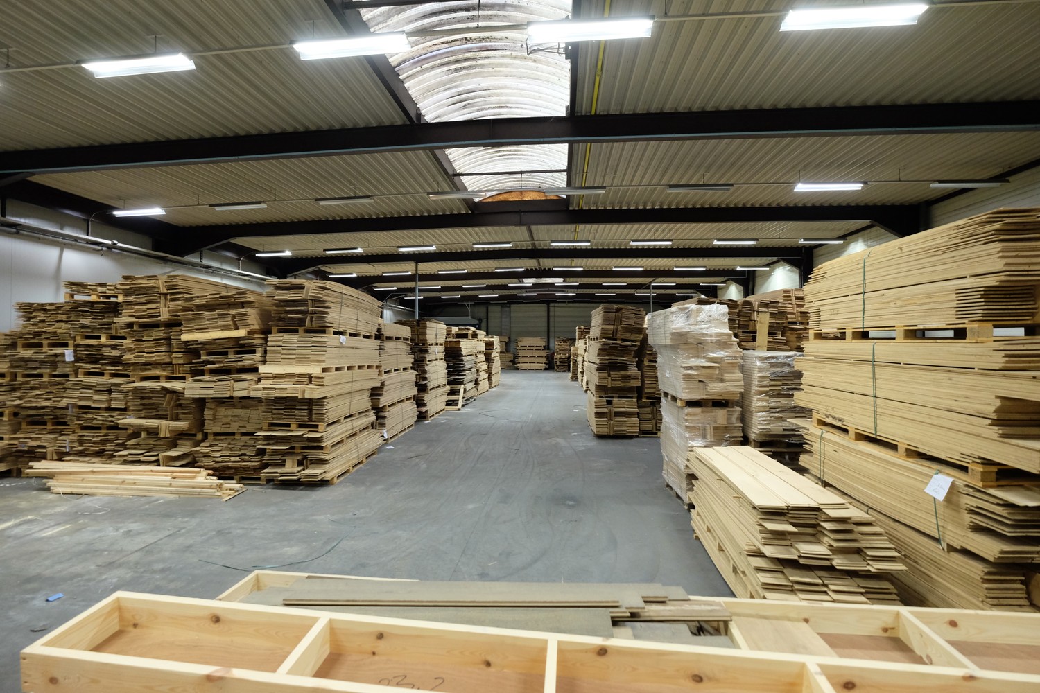 Bedrijfshal van 1192 m² te huur - foto 2