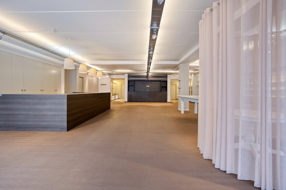 Handelspand van ca. 400m² te koop in Torhout - foto 3