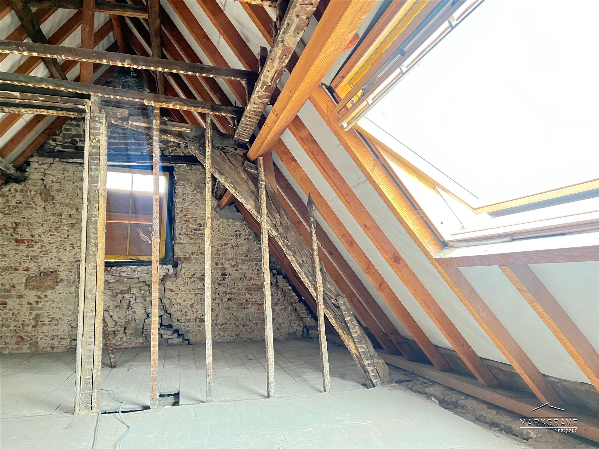 Casco gebouw met basisakte 2 eenheden - foto 2