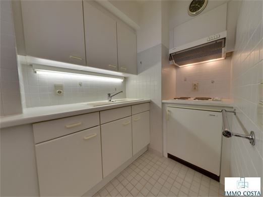 verzorgd appartement met lateraal zeezicht in residentie Falcon - foto 3