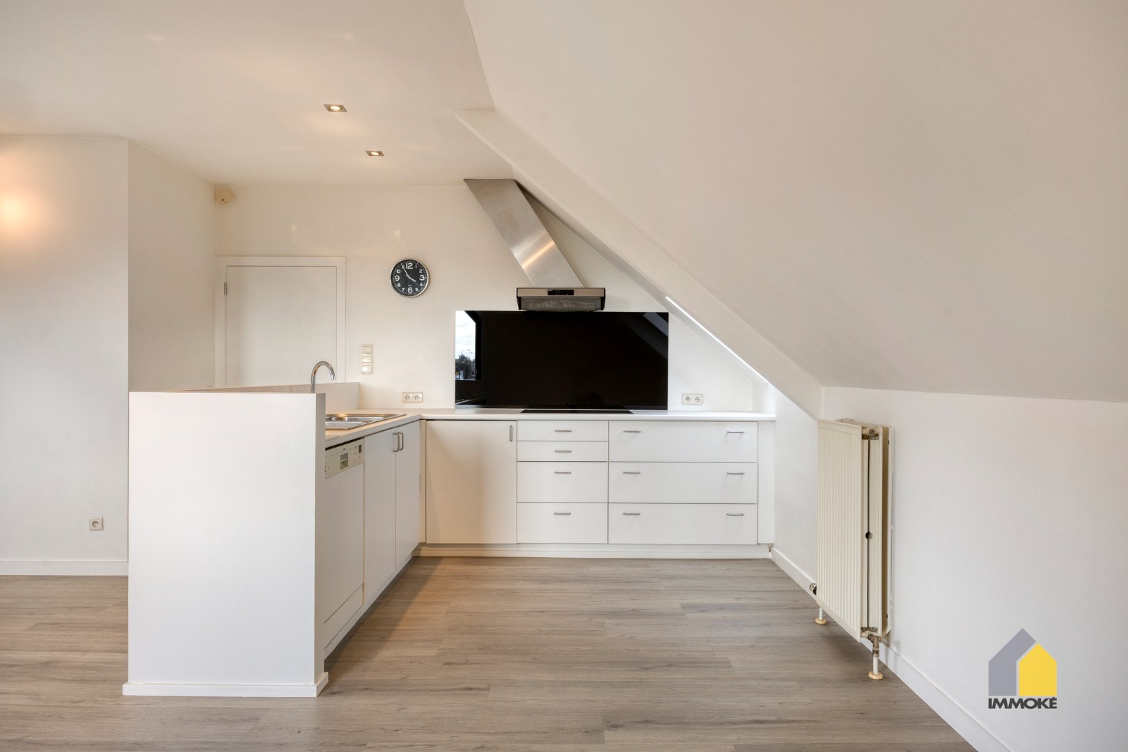 Apartment for sale in Maaseik with 2 bedrooms - photo 4