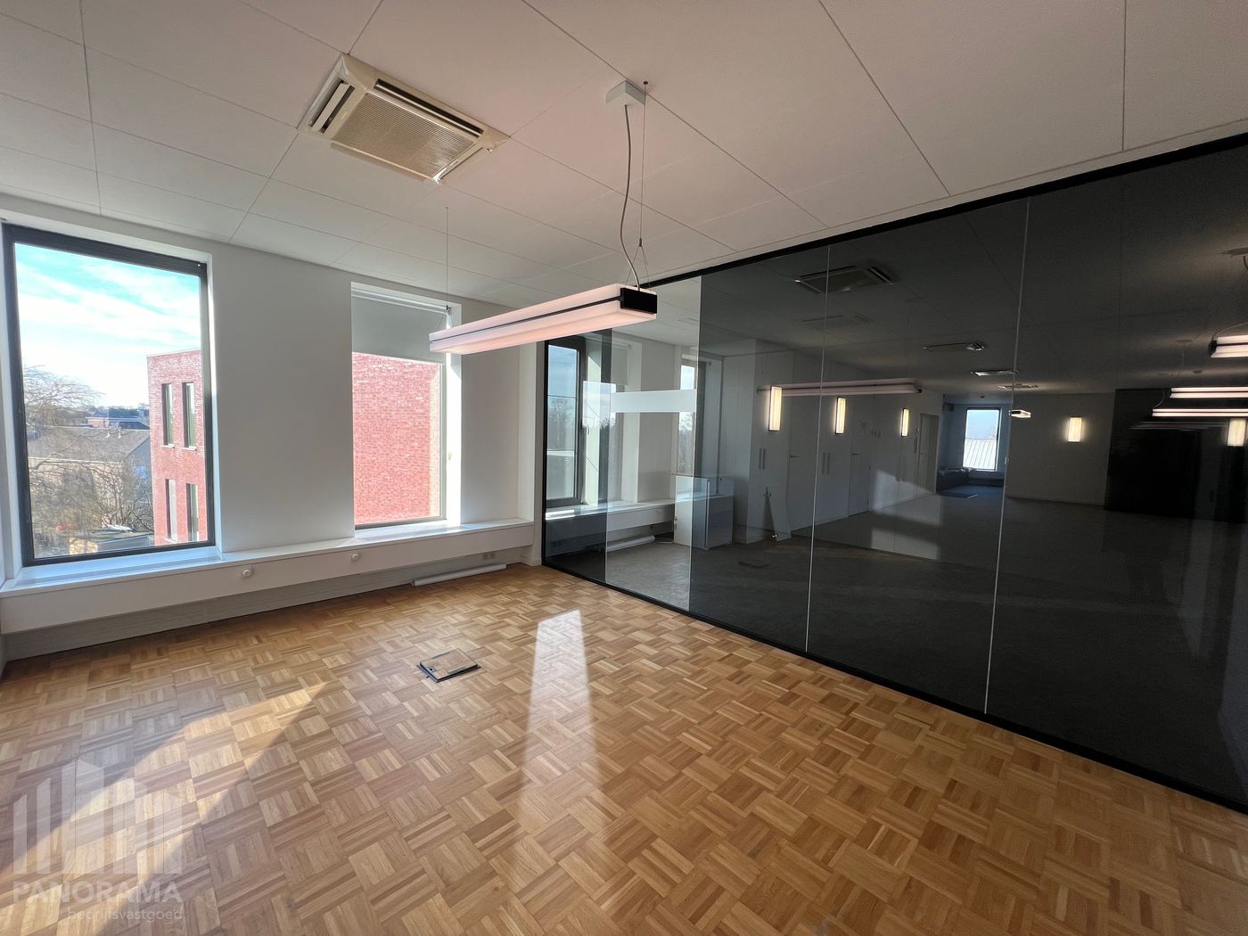 Moderne &amp; instapklare kantoorruimte van 375 m² nabij E17 te Zele - photo 4