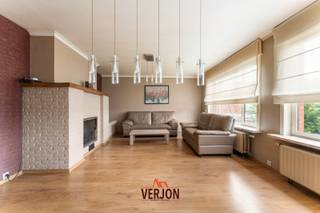 Dit ruim appartement heeft een bruikbare vloeroppervlakte van maar liefst 172m2 en geniet van een uitstekende ligging dankzij de nabijheid van...