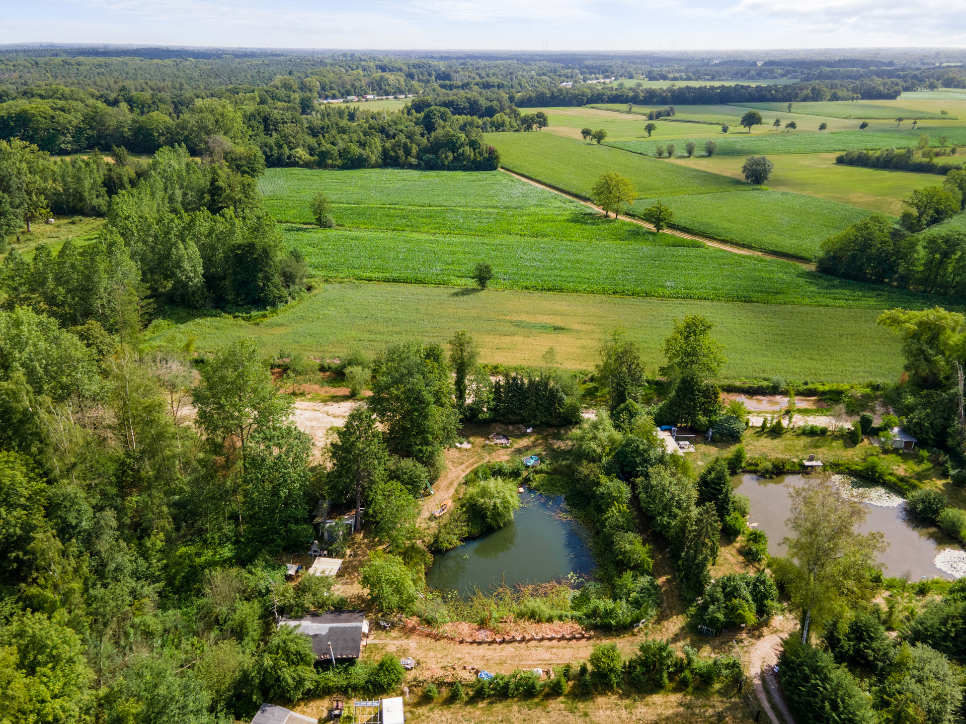 Chalet met 2 slpks op 2.710 m² recreatiegrond in Vorselaar. - foto 4