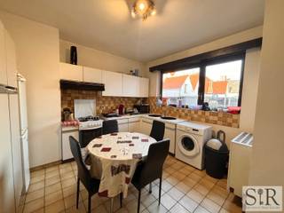 Ruim en helder appartement in het gezellige centrum van Mechelen.Het appartement is gelegen op de tweede verdieping in een goed onderhouden gebouw...